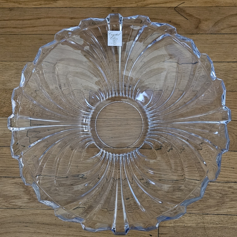 *NWT Crystal Clear Studios 24% Lead Crystal Large Serving Bowl Made in Japan